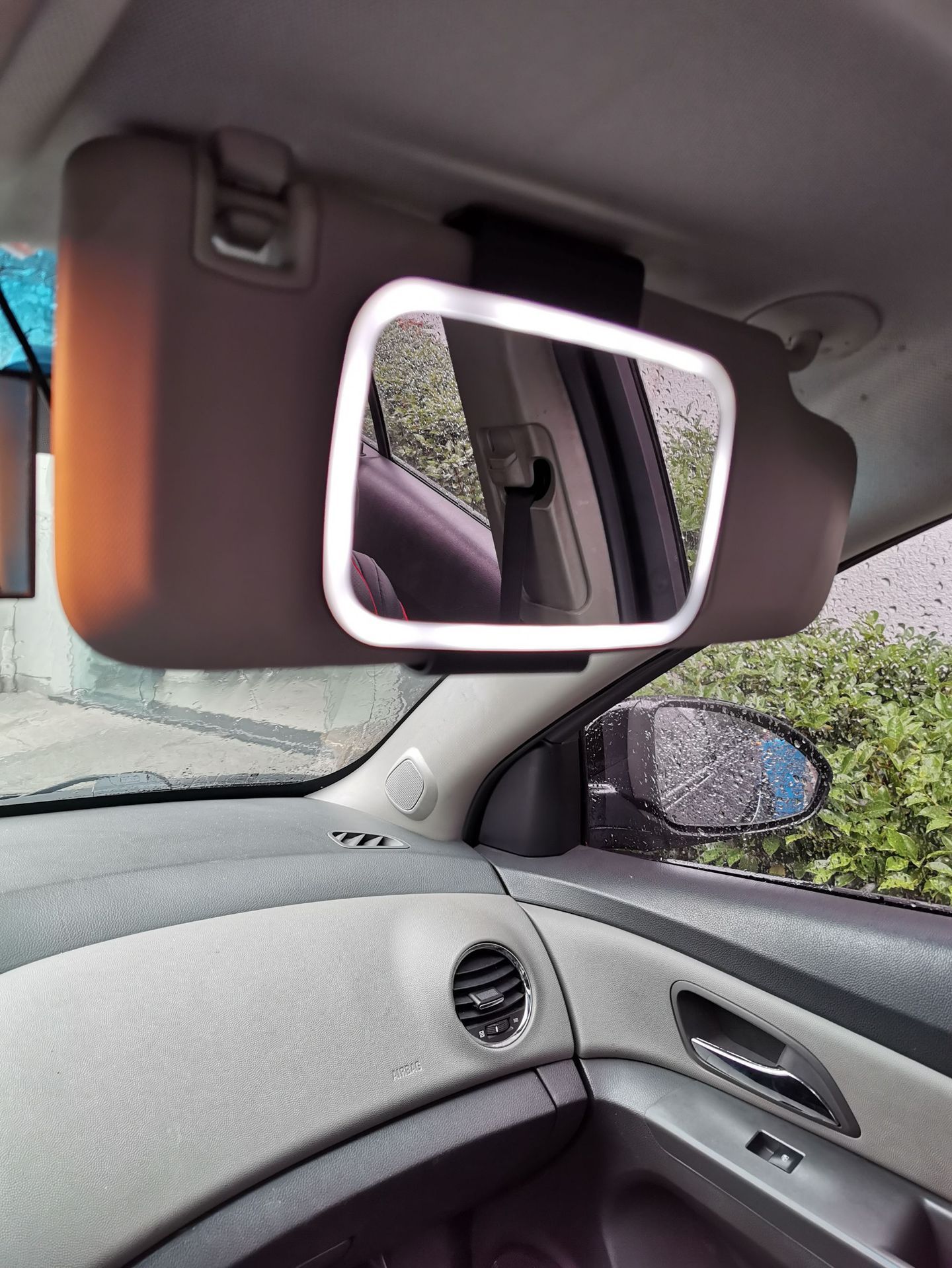 LED - Schminkspiegel fürs Auto
